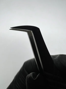 Pinzetta Black Fiber Modello 1